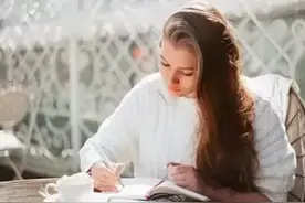 发量少怎么办？8款简单又好看的发型教程！图片