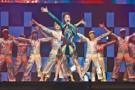 天后陈慧琳首度澳门开个唱，化身「鸭嘴火兽」豪晒长腿图片
