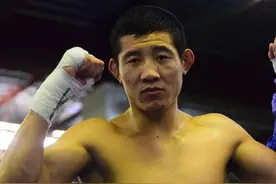 内蒙古泰森曾做奥运冠军陪练，转职业赛KO美国拳王图片