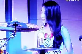 韩国美女雅研，最有韵味儿的架子鼓女乐手！图片