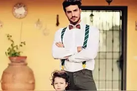 看别人家的老爸与儿子穿上亲子装后，画面帅到你简直不敢直视！图片