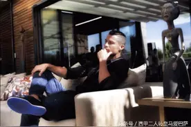 鸡冠头！C罗展示新发型，复出日期接近图片