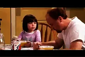 爆笑父女对话，这个爸爸要崩溃了,养个女儿容易吗?图片