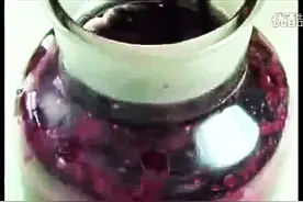 添加这种辅料，自酿葡萄酒的质量能提升很多...图片