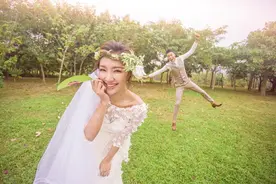 美丽外景婚纱照需要怎么拍摄 那些注意事项图片