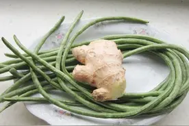 平民小炒菜   豇豆炒腊肉图片