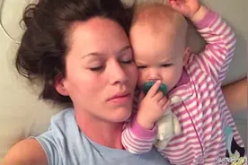 妈妈真不好当！美国妈妈假装睡觉拍下女儿的“罪证”图片