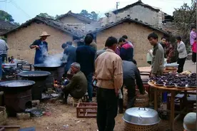 农村酒席，色香味俱全，档次不比城里酒席差图片