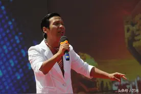 幽默演员宋小宝，表情包大奉送，你能憋住不笑？图片