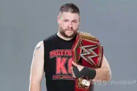 人生巅峰 | KO胖-凯文·欧文斯的第一天WWE冠军腰带后图片