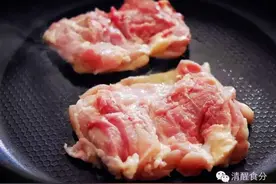 姚明都接受贝爷的挑战了，你为什么不来挑战这道三杯鸡？图片