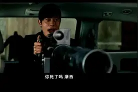 特种兵遇到美女老婆没办法，但遇到杀手的机枪扫射却能机智应对！图片
