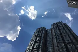 有没有一句情歌是来形容你最爱的那个人图片