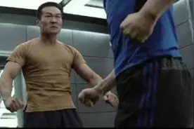 密室死斗 拳拳到肉看着都疼