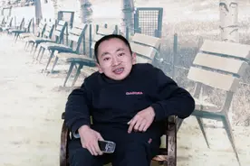 充盈红房子的爱——记身残志坚的于睿先生图片