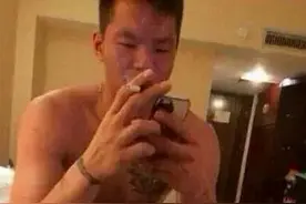 朱芳雨再次回应”烟酒风波“：平时一点都不抽烟图片