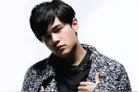 周杰伦：他还是我们记忆中的周杰伦，可你还是听歌的那个少年吗图片