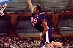NBA史上十大扣将 科比上榜卡特凭啥拿第一图片