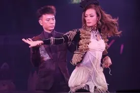 李克勤签约英皇娱乐，容祖儿笑了，他们却难过了图片