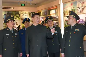 强军路上:强军要思想变革 防止穿新鞋走老路图片