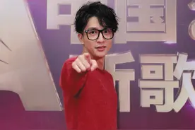 薛之谦任第五战队队长图片