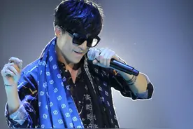 偶像逗逼段子手薛之谦，把歌曲演绎得太好听啦！图片