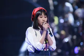 能把李宗盛的歌唱成自己的，她是第一个图片