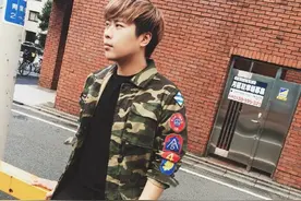 皇族战队最强下路组合 国服第一厄加特和第一女警图片