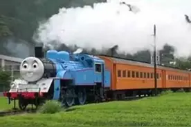 坐小火车，和托马斯一起游世界图片