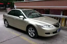 德云社里师傅郭德纲座驾奔驰，小岳岳奥迪Q7图片