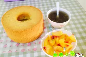 上班族妈妈，给女儿准备的小学生早餐。快手营养最重要！图片