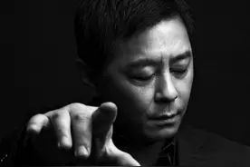 王杰玩真心话游戏，坦言喜欢曾经的女老师，最讨厌的人是自己图片