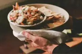 世界上最美好的事，就是和家人朋友一起吃饭图片