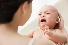 宝宝哭闹的原因是什么？婴儿为什么会哭？图片