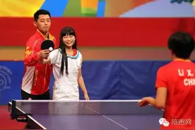 张继科没想到你原来这么会撩妹，国乒奥运冠军访港粉丝互动超开心图片