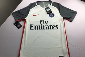 巴萨巴黎球迷注意！耐克出球员版训练服来圈钱了！图片