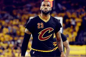 2K17爆现役最强十人，哈登排末位，詹皇库里仅有2点差距！图片