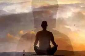 要玩手串得先定一个买得起的小目标，比如图片