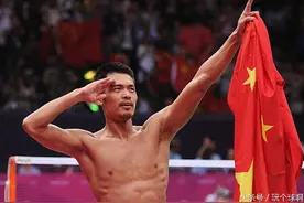 真·超级丹，杀球时速超400公里，击碎木板，打烂球拍图片