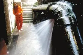 水管总漏水？看了这个再也不怕淹到楼下的邻居了图片