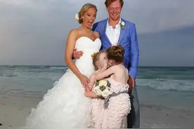 这些婚礼上的花童们 你们也太抢镜了吧！图片