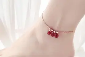 俏皮可爱又带点性感的脚链图片