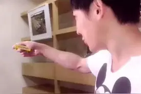 魔术是不是最酷的撩妹技能？我就想学会这招变巧克力图片