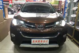 15款丰田RAV4灯光升级原装海拉5上身图片