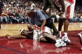 最强铁肘无悬念！乔丹科比都干了，马努险被肘毁容图片