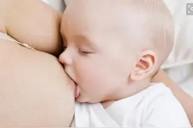 给宝宝断奶后，妈妈愧疚不已，这样断奶，才会对宝宝和妈妈都好图片