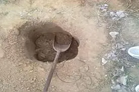 盗墓神器——洛阳铲，盗墓贼的标配！图片