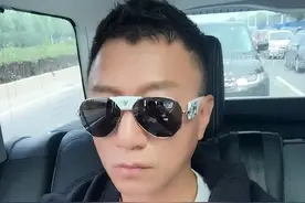 孙红雷万年锅盖头换了 新发型是莫西干还是子弹头？图片