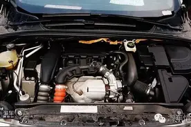 二手车市场里的这款标致车，你们肯定没见过图片