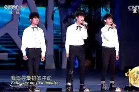 TFBOYS这么小就被安排去应酬！图片